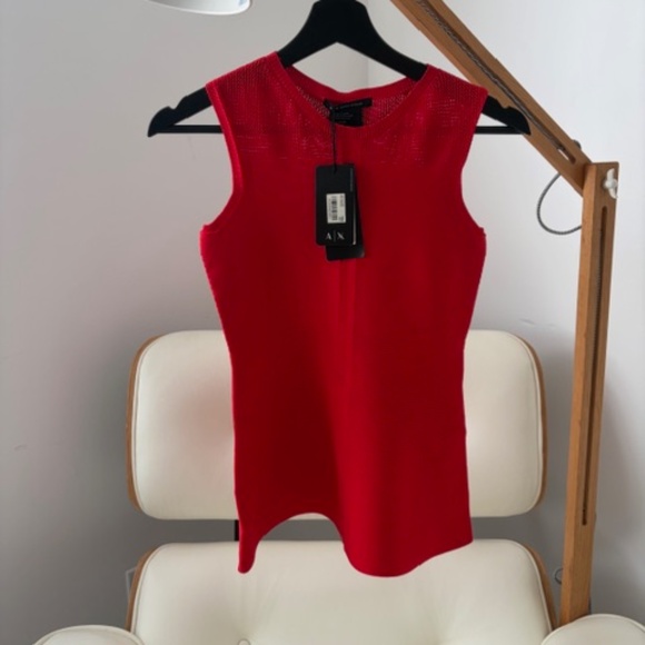 NWT ARMANI EXCHANGE ELEGANT SEXY TOP SIZE XS - Picture 1 of 3